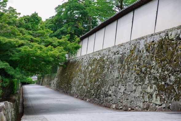 石積みの町並み(穴太衆積み)