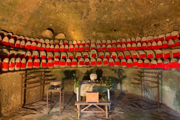 ほうらい丘駅臨時停車「霊窟の石仏」拝観