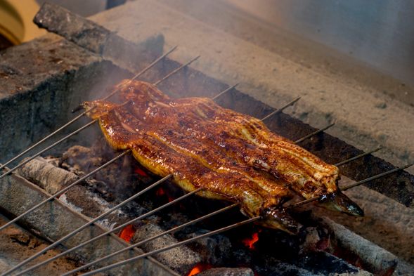 昼食(瀬田川 うなぎ料亭「山重」にて昼食