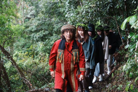 徒步 ▸ 部落古道文化
跟隨布農族人的腳步,走進百年古道,聆聽族人的歷史故事,體驗傳統的狩獵文化與生活智慧。