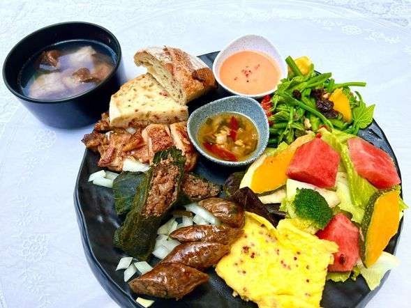 獵人的便當 ▸ 斯斯葛野式餐廳
品味原民風味餐點,感受部落狩獵文化的獨特魅力,讓味蕾也來場深度旅行。