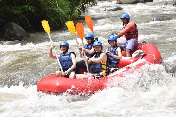- Ubud Rafting -
12.00 - Pick up Hotel ( Kuta, Seminyak, Kerobokan, Canggu, Ubud, Jimbaran, Tuban, Sanur, and Denpasar )
Our driver will wait in the lobby at 12.00
13.00 - Arive At Ubud Ayung Rafting
15.00 - Finish
16-00 - Lunch
17.00 - Back To Hotel
