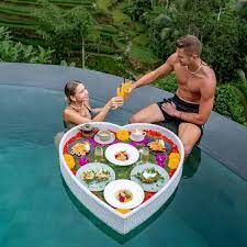 Private Floating Breakfast, Jungle Swing and Romantic Spa
08.00 Pick up at lobby Hotel
09.00 Floating Breakfast
12.00Tegalalang Rice Terrace
13.00 Happy Swing
15.00 Balinesse Massage 1hours ( SPA )
16.00 Back to hotel