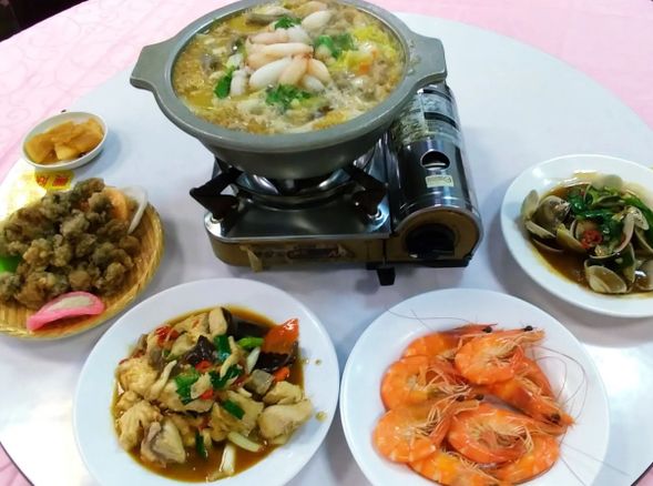 蘇澳港にて海鮮ランチ