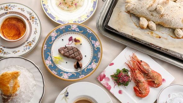 午餐:ル・ポットフー(Le Pot-au-Feu)
以在地食材打造的創意法式餐點,結合法式技法與庄內風土,餐廳空間亦極具設計感。