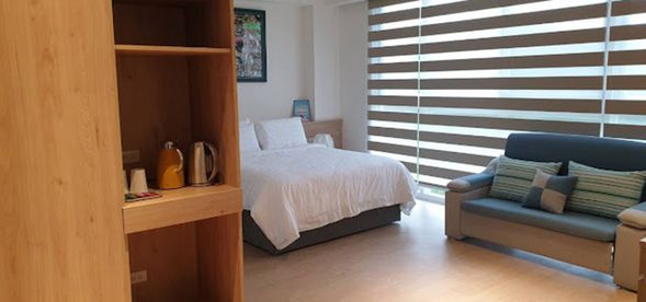 天空小品休閒農場-沐陽或棲霞雙人房住宿一晚+中式早餐2客+晚餐2客(無菜單料理)+體驗活動x2(節慶米食(碗粿)DIY或香草純露或香草茶點DIY,擇一)