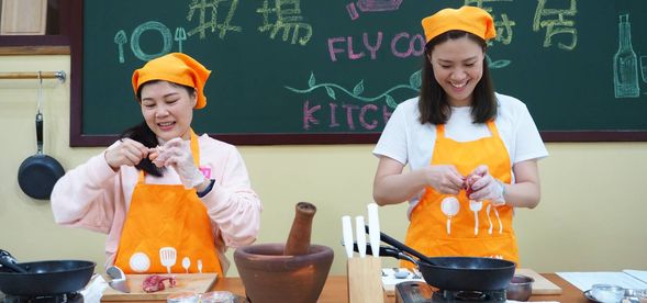 主廚嚴選牧場料理(招牌鮮奶火鍋、優格唐揚雞、起司烘香草蛋、冰淇淋、牧場多多飲品、台灣冬瓜茶)