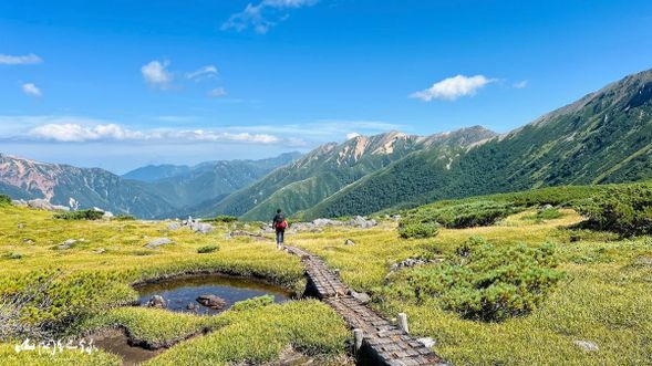 第三天離開雲ノ平山莊,開始有數種不同的「花園」,就像置身在歐洲的小瑞士般,這裡的風景讓人有似曾相識的感覺。