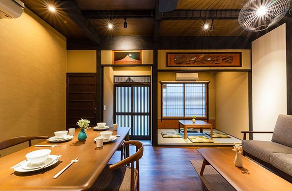 午後進入京都,入住設計感十足的包棟民宿,為旅人準備的不僅是空間,更是屬於自己的時間。