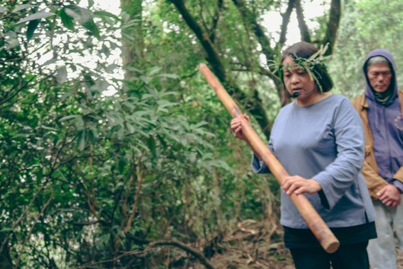 冥 想 。 自然樂音,雲裡風箏起