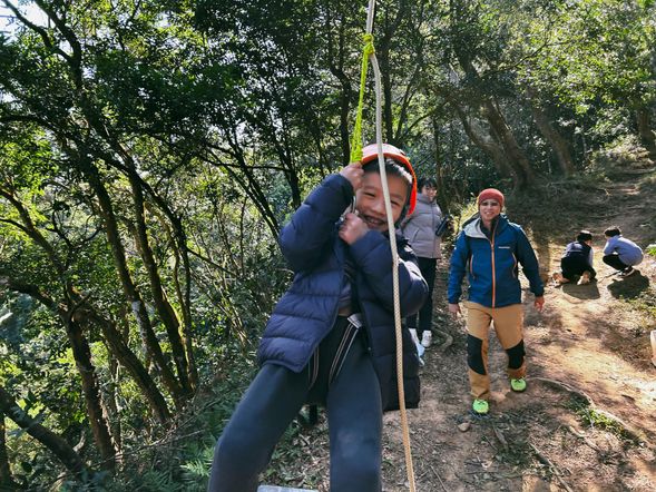 空中擺盪,體驗森林小泰山