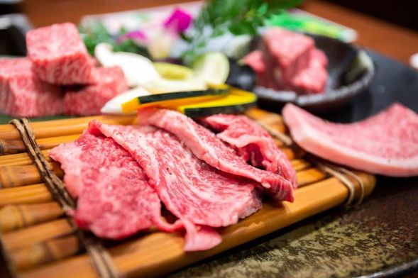 ご当地ならではのグルメや飛騨牛をご堪能ください!(ツアーに食事は含まれておりません)