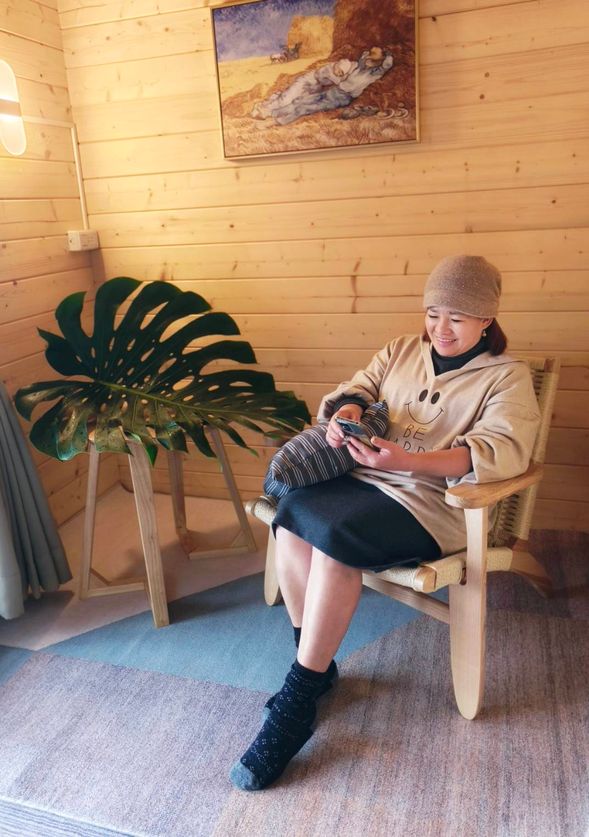 Forgot to bring a book? No worries, lounging on our single armchair and scrolling through your phone is just as cozy!