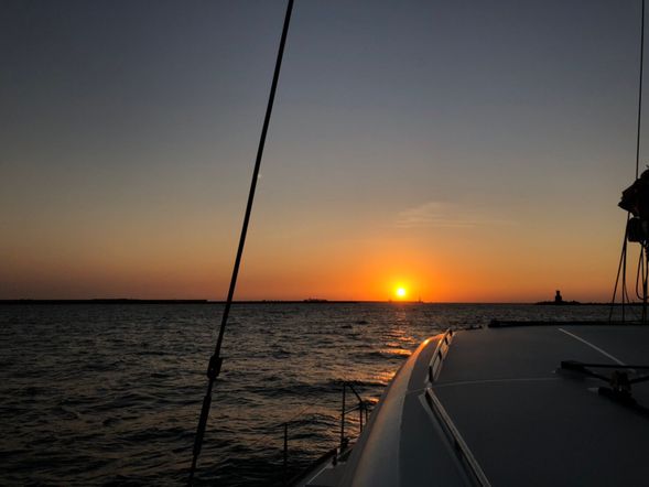 日出團可觀賞日出美景,觀星團可欣賞日落美景。