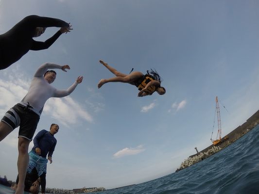 跳水體驗(跳進世界最大的海/太平洋)