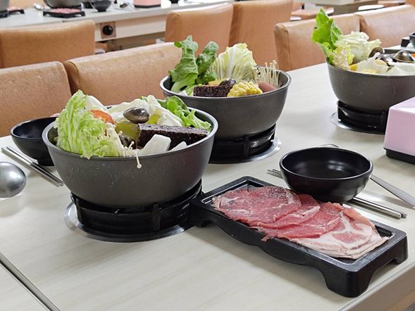 約11:00~12:00於牽罟文化館用餐(每場次用餐時間不同)