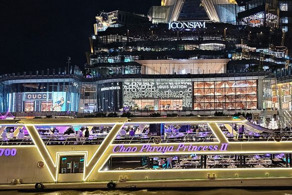 昭披耶河公主號夜遊