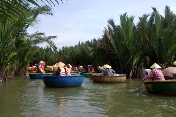漫遊迦南島(搭乘簸箕船+釣螃蟹體驗)