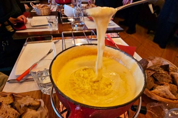 瑞士起士火鍋風味餐