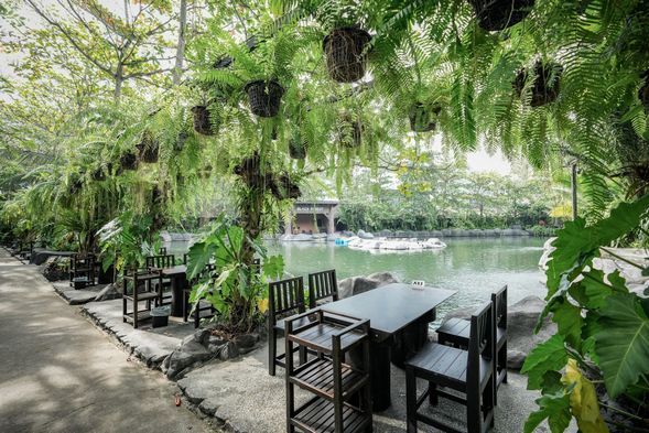 秘境黑森林餐廳