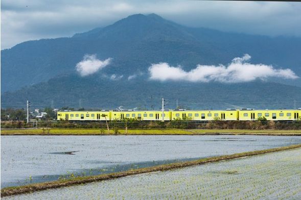 全新觀光列車山嵐號