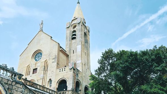 登上【主教山】眺望澳門塔與南海,教堂靜謐時刻