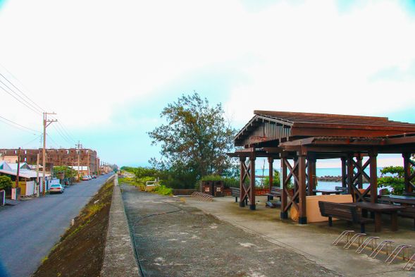 集合點:月牙灣海邊涼亭