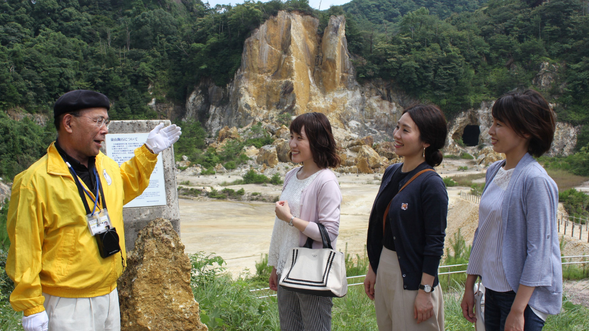 陶石が採掘された「泉山磁石場」