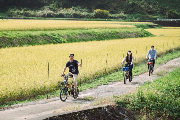 E-バイクで巡ります!