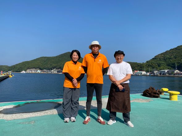 The cruise staff will be waiting for you.