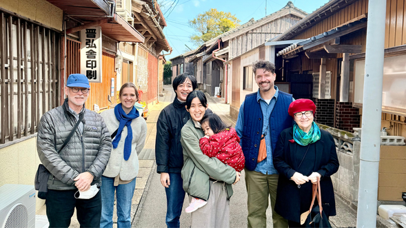 During the island walk, you’ll stop for a hands-on letterpress printing experience!