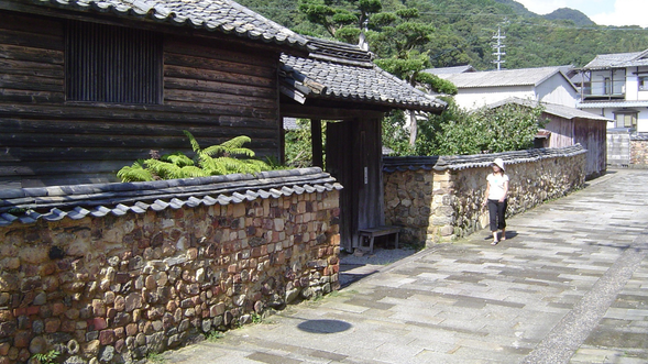 トンバイ通りを散策!