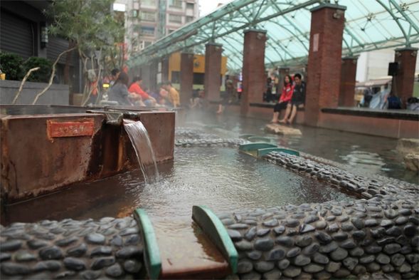 14:40 礁溪名產伴手禮 & 湯圍溝公園