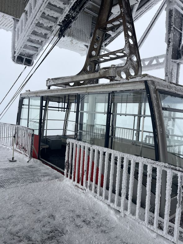 【八甲田ロープウェー山頂公園駅へ移動】