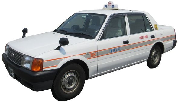 Next, relax in comfort as we take a scenic taxi ride to the legendary Sukayu Onsen in the Mt.hakkoda.