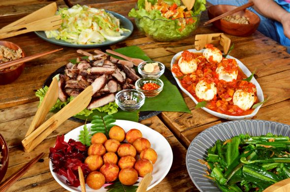 Half-day Itinerary|Eating Together