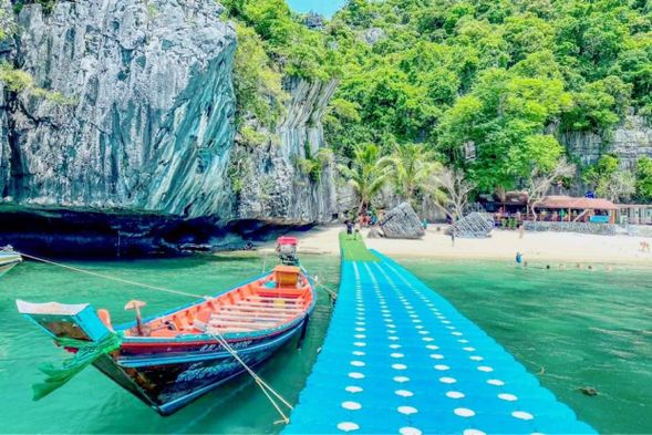 搭乘大船返回蘇梅島