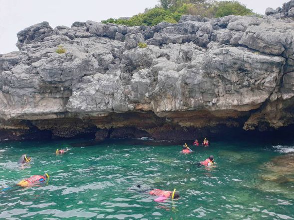 抵達Koh Wao進行浮潛,海灘休憩