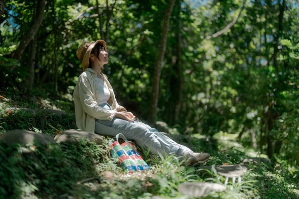 布農族見面時問候的一句mihumisang就是在問候你有沒有好好活著好好呼吸,趁著這次的新體驗「上山走走mudadan」,來高山森林基地好好感受一下吧!