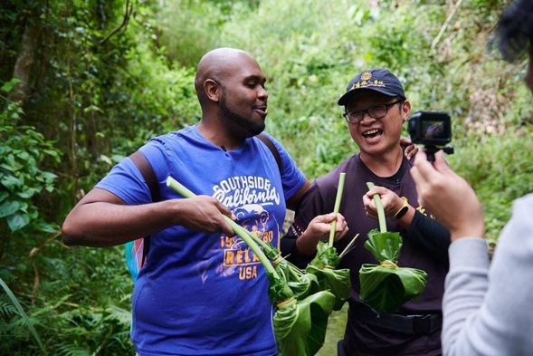 做完姑婆芋水勺當然要趕快拍照跟朋友炫耀,誰能比你玩得更酷?!
