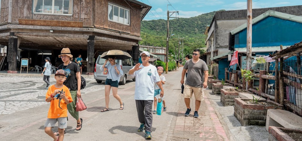 跟著族人認識貓公部落,部落裡的各種大小趣事通通跟你分享唷!