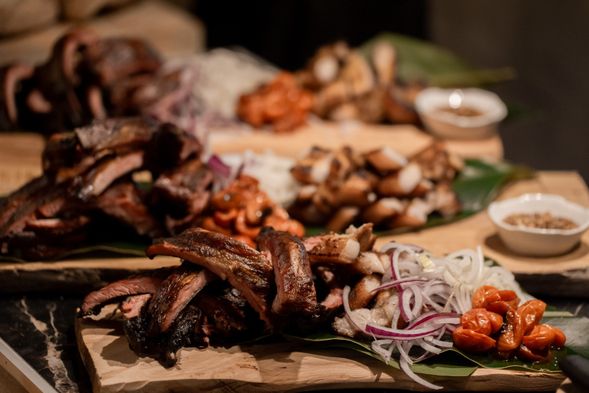 布農山林野宴【山林裡的味覺書寫:燻烤肋排佐山胡椒西瓜綿】