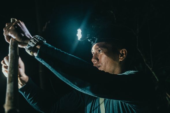 陷阱要設置在什麼位置?要選用什麼材料?想要知道設置陷阱的眉眉角角,趕快來聽聽里艾不私藏傾囊相授的獨家秘技!