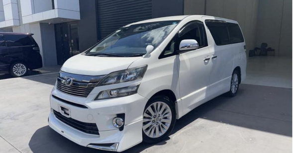 值班车型: 阿尔法8座(每车7人)