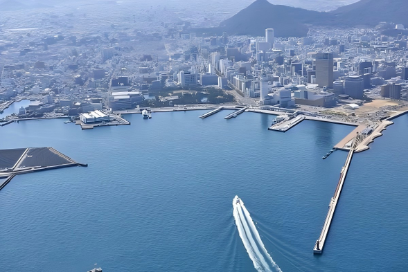 Pick up at Takamatsu Airport
【 Takamatsu 】 Takamatsu, this gentle harbor by the Seto Inland Sea, the sunshine shines golden on the sea surface, and the coffee aroma on the street corner is mixed with the fragrance of flowers brushed by the breeze. Ancient temples, exquisite streets, and leisurely streetcars, walking gently in the city is like flipping through a warm poetry collection, making people slow down and feel the beauty of every frame of life.