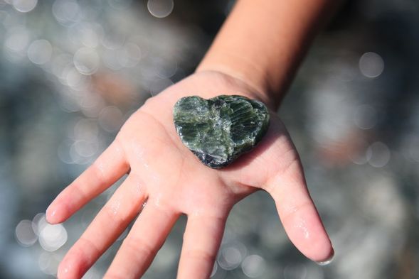 白鮑溪河畔拾玉慢遊