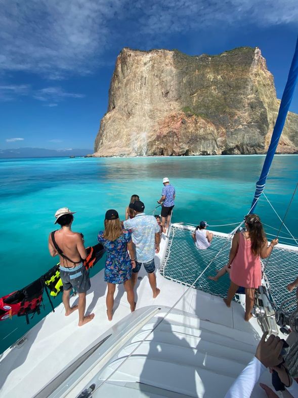 烏石港碼頭登船出發