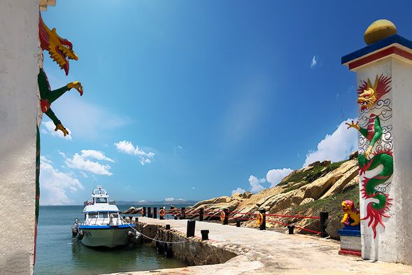 勇闖大膽島:(警哨站、生明廳、軍郵筒、島孤人不孤、眺望生明路播音站、明威公園、生明路、神泉茶坊)