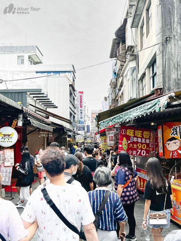 溫泉公園泡腳+金山老街晚餐 (自理)(1小時20分)
送至酒店(萬里金山地區旅宿)
