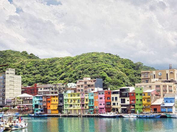 正濱漁港漫遊(50分)
步行→海門澄清-八尺門流域+阿根納造船廠+正濱漁港+彩色搬針+正濱漁港彩色屋
漁港正濱大樓(60分鐘)
步行→正濱漁市場、正濱漁港新辦公大樓